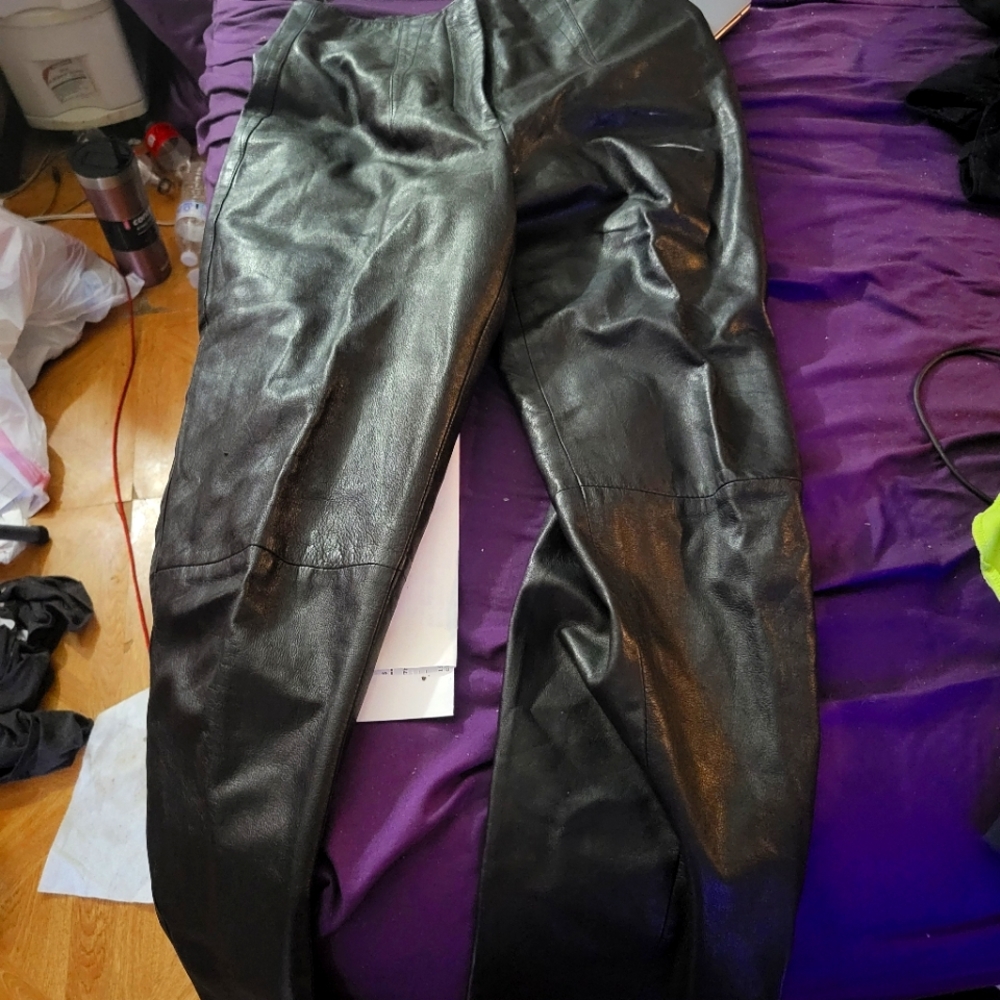 Size 12 Melinda Fletcher 100% leather pants black
